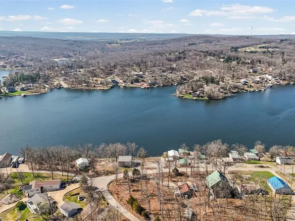 6534 E Lakeview Dr, French Village, MO 63036