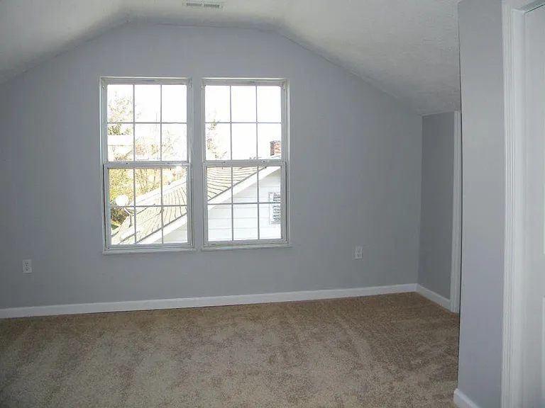 1305 Moses Ave — Photo 12
