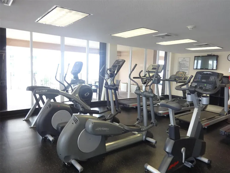 100 S Birch Rd #1005D — Photo 35