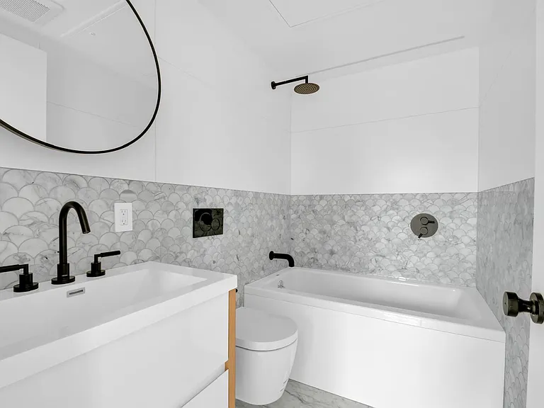 261 Clifton Pl #1 — Photo 4