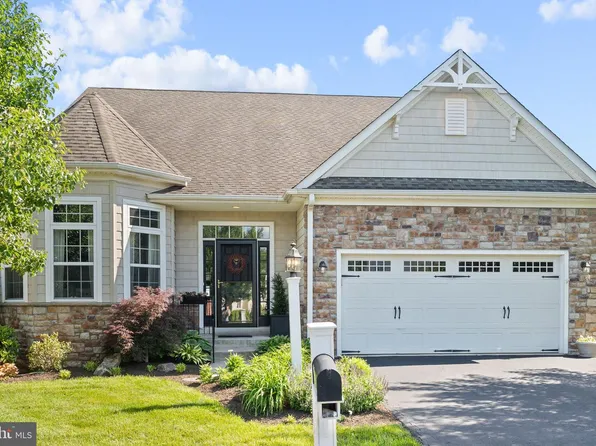 4646 Logan Ct, Schwenksville, PA 19473