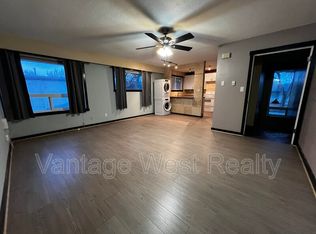 1292 Lawrence Ave #16, Kelowna, BC V1Y 6M4