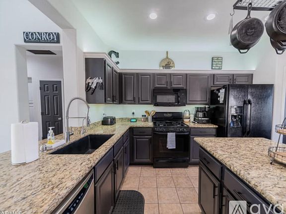 3rd image of 3360 W Steinbeck Dr