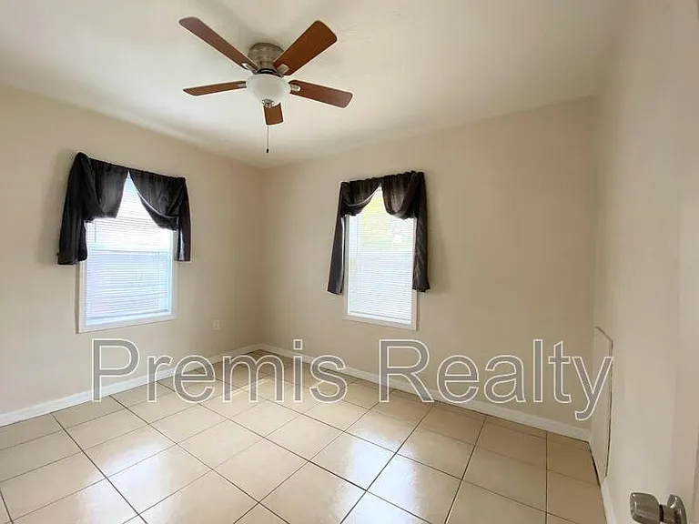 1416 Druid Rd — Photo 17