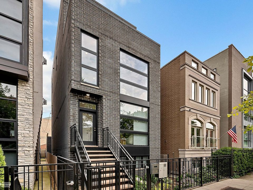 1st image of 2337 W Lyndale St #2