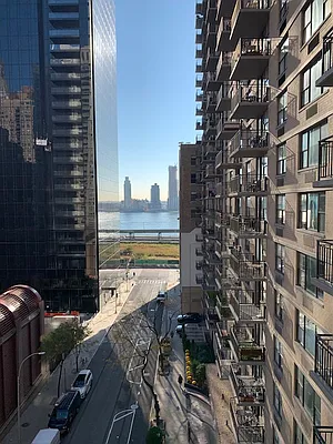 Rented by Think Properties | media 4