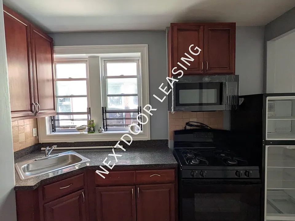548 Avenue C #16M