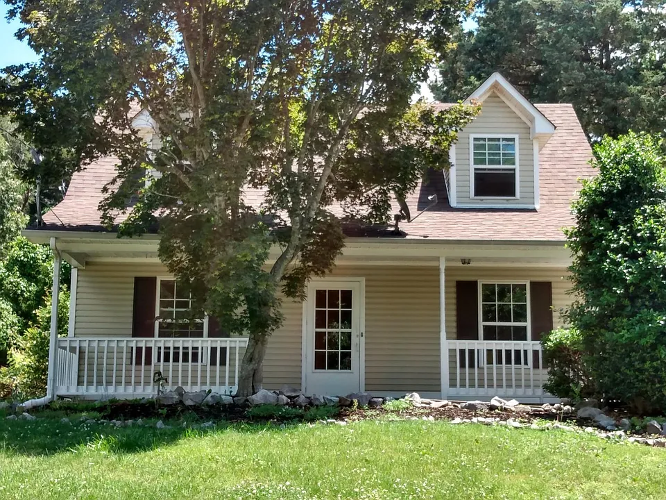 2827 Summertree Ln
