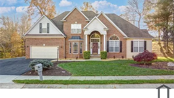 5 bed, $4,800 — Photo 2