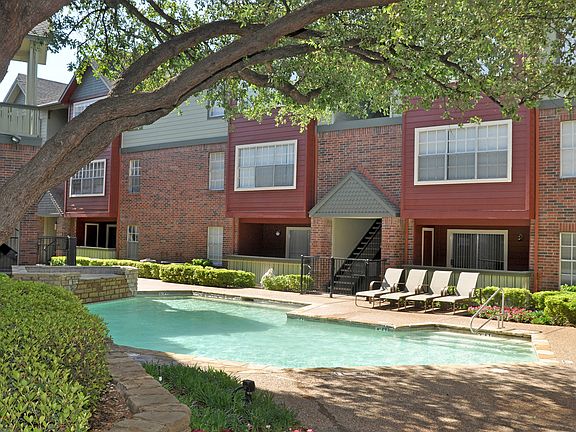 Sage Pointe Apartments Pool Area