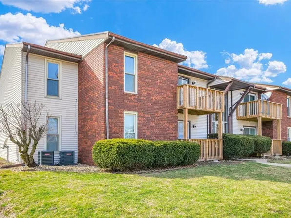 713 Fairmont, 713 Fairmont Dr APT 2C, Bloomington, IL 61704