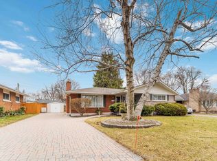 30 Armour Dr, Welland, ON L3C 2N8