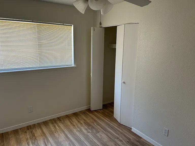 6644 Mariposa Dr — Photo 22