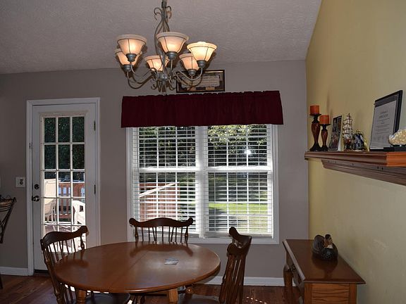 4th image of 139 Shadywood Ct