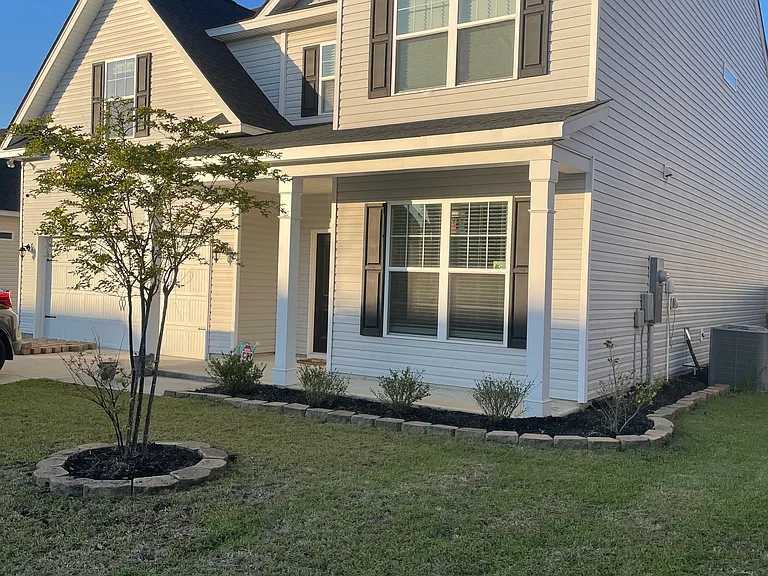 768 Phipps Ln — Photo 4
