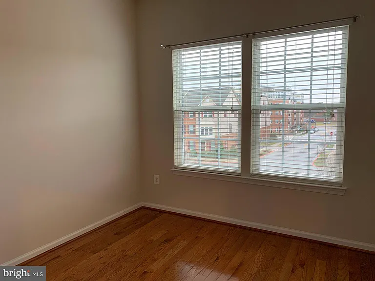 7449 Singers Way — Photo 30
