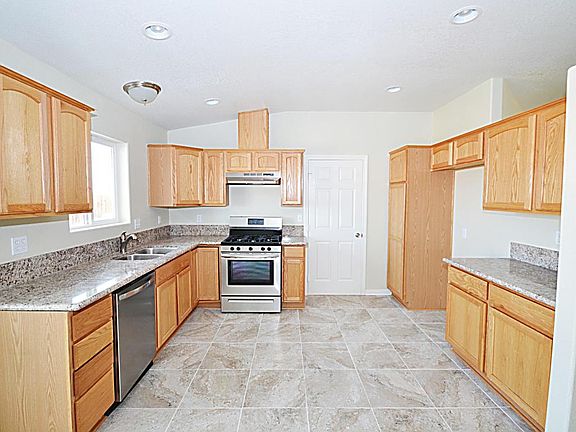 4th image of 7917 Greenwood Ave