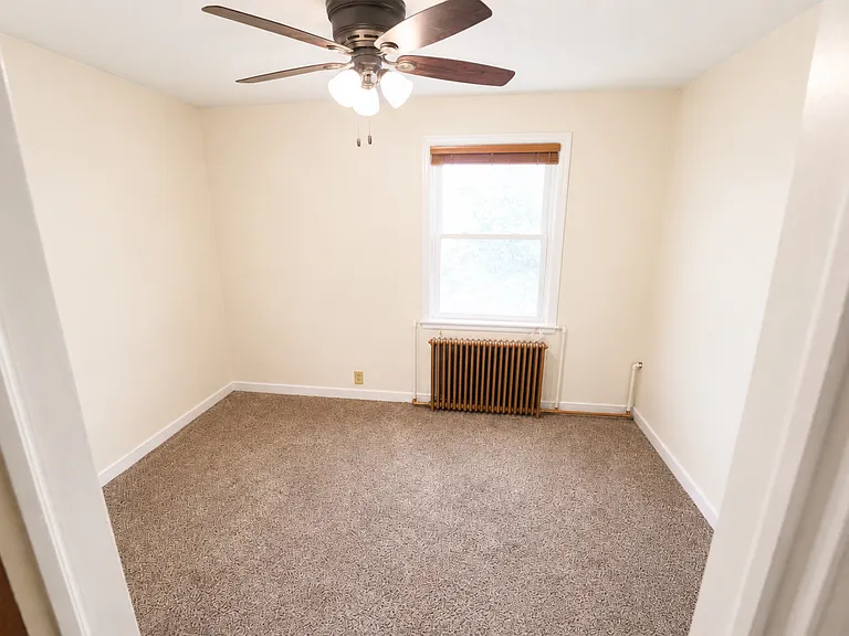 Cleveland/Niles Apartments — Photo 10