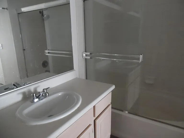 5125 W Reno Ave — Photo 14