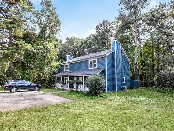 2nd image of 2963 Lakemont Dr SW