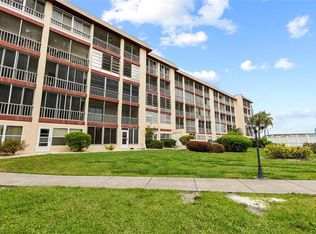 3959 Lake Bayshore Dr #F412, Bradenton, FL 34205