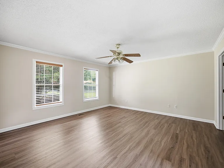 124 Summitt St #124 — Photo 17
