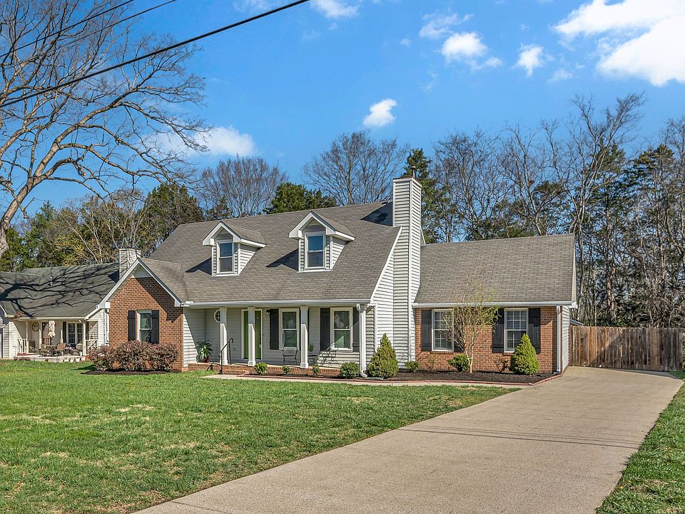 1st image of 118 Saint Michaels Ln