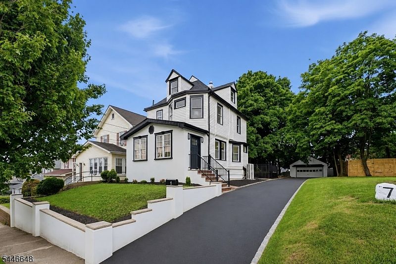 1st image of 7 Virginia Ave