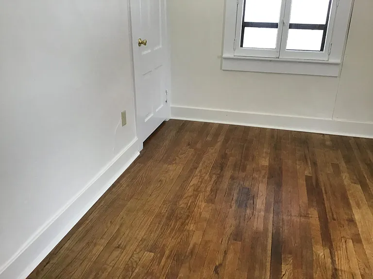 315 1/2 S 7th St — Photo 5