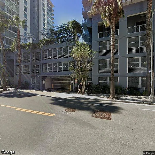 400 W Ocean Blvd