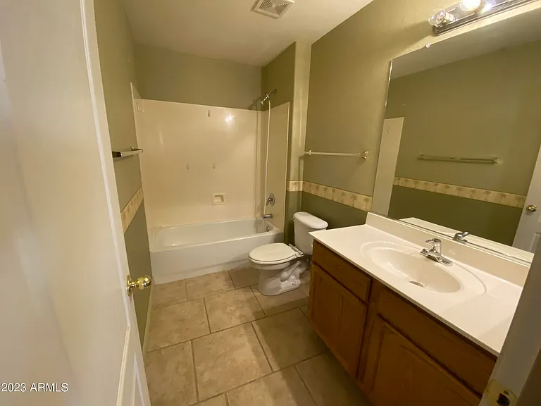 15528 N 156th Ln — Photo 12