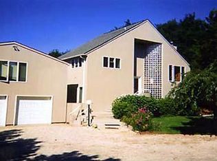 150 Deerfield Rd, Water Mill, NY 11976