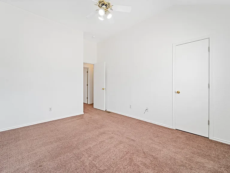 3805 Woodrow Dr #C — Photo 11
