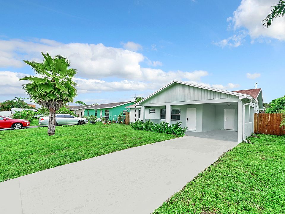 1st image of 5074 Pinebreeze Court