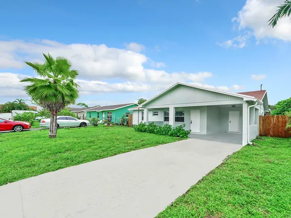 5074 Pinebreeze Court, West Palm Beach, FL 33415