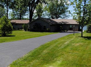 29146 Cedarama Dr, Marcellus, MI 49067