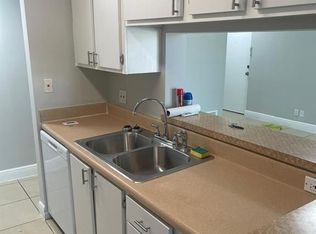 5686 Rock Island Rd APT 123, Fort Lauderdale, FL 33319