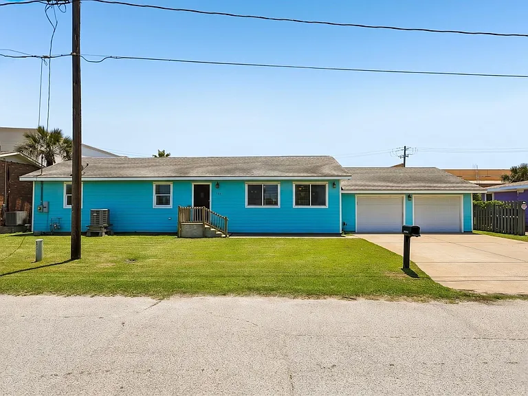 5709 Maco St — Photo 1
