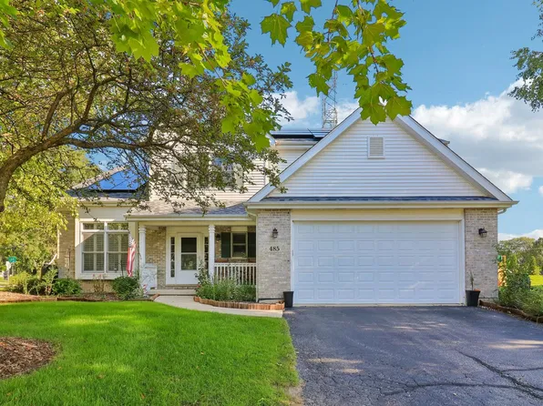 485 Spring Ridge Dr, Crystal Lake, IL 60012