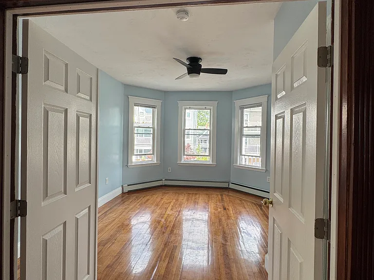 55 Lithgow St #2 — Photo 5