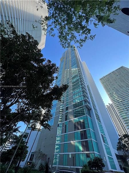 1st image of 650 NE 32nd St Unit 1008