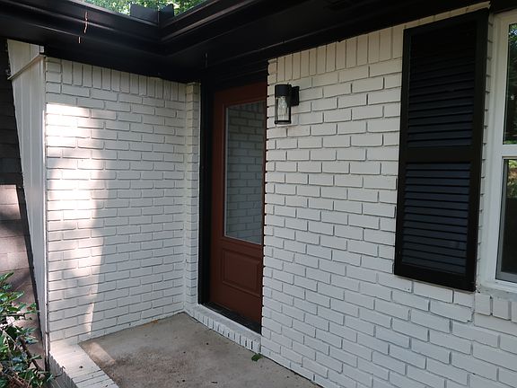 2nd image of 200 Stockwood Dr