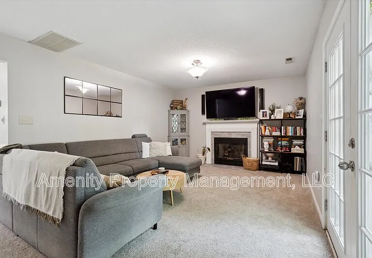 4 W Spur Ct — Photo 3