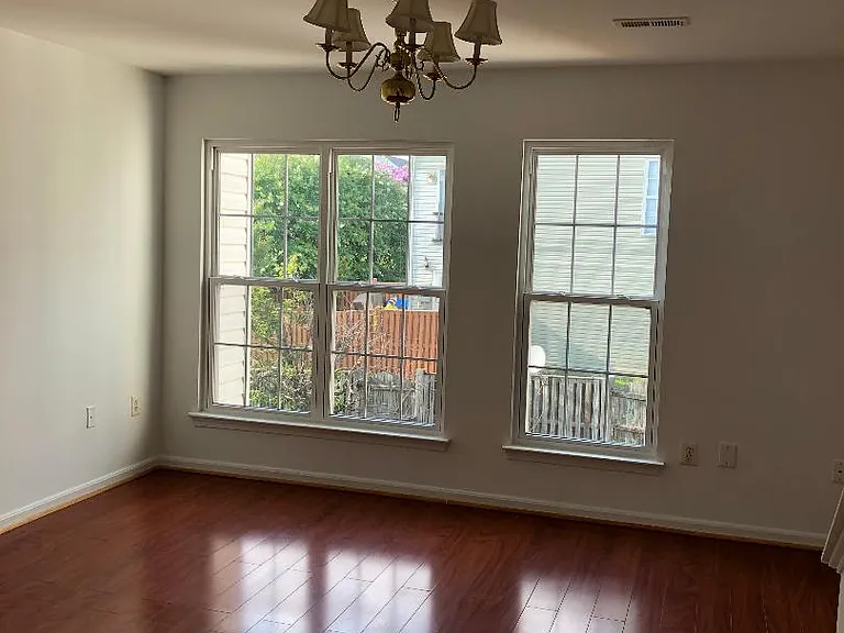 42994 Beachall St — Photo 10