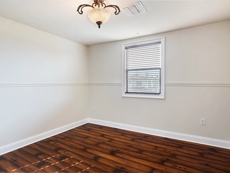 347 Milford St #101 — Photo 20
