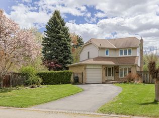 3 Longbourne Cres, Brampton, ON L6S 2R8