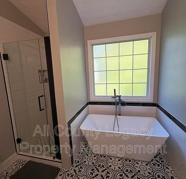 3022 Winding Grove Dr — Photo 9