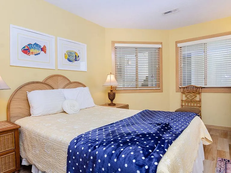 2510 N Lumina Ave #F — Photo 24