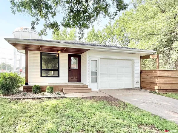 1907 Monroe St, Beatrice, NE 68310