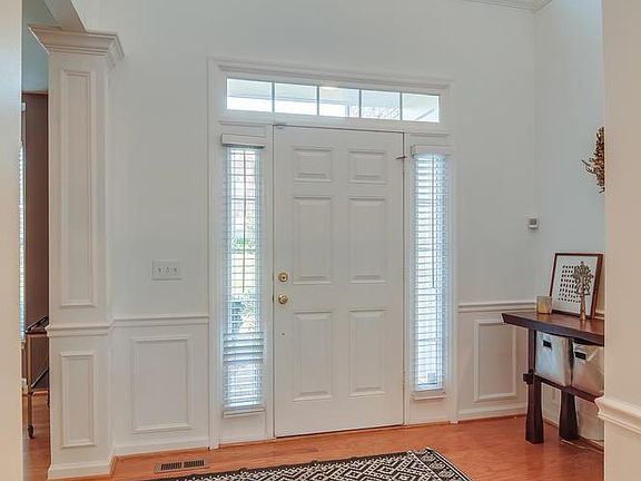 3rd image of 1200 Applecross Dr